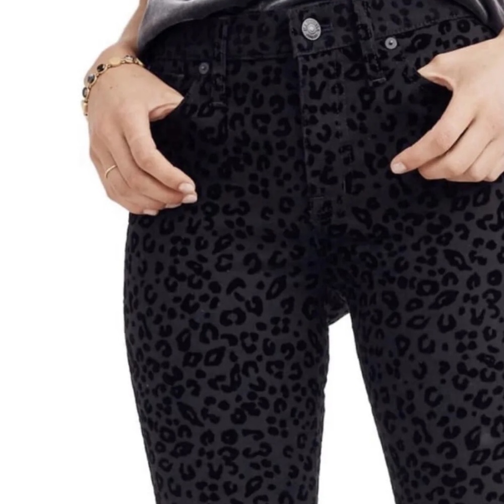 NEW Madewell Black Cheetah Leopard Velvet Print 9” Mid-Rise Skinny Jeans